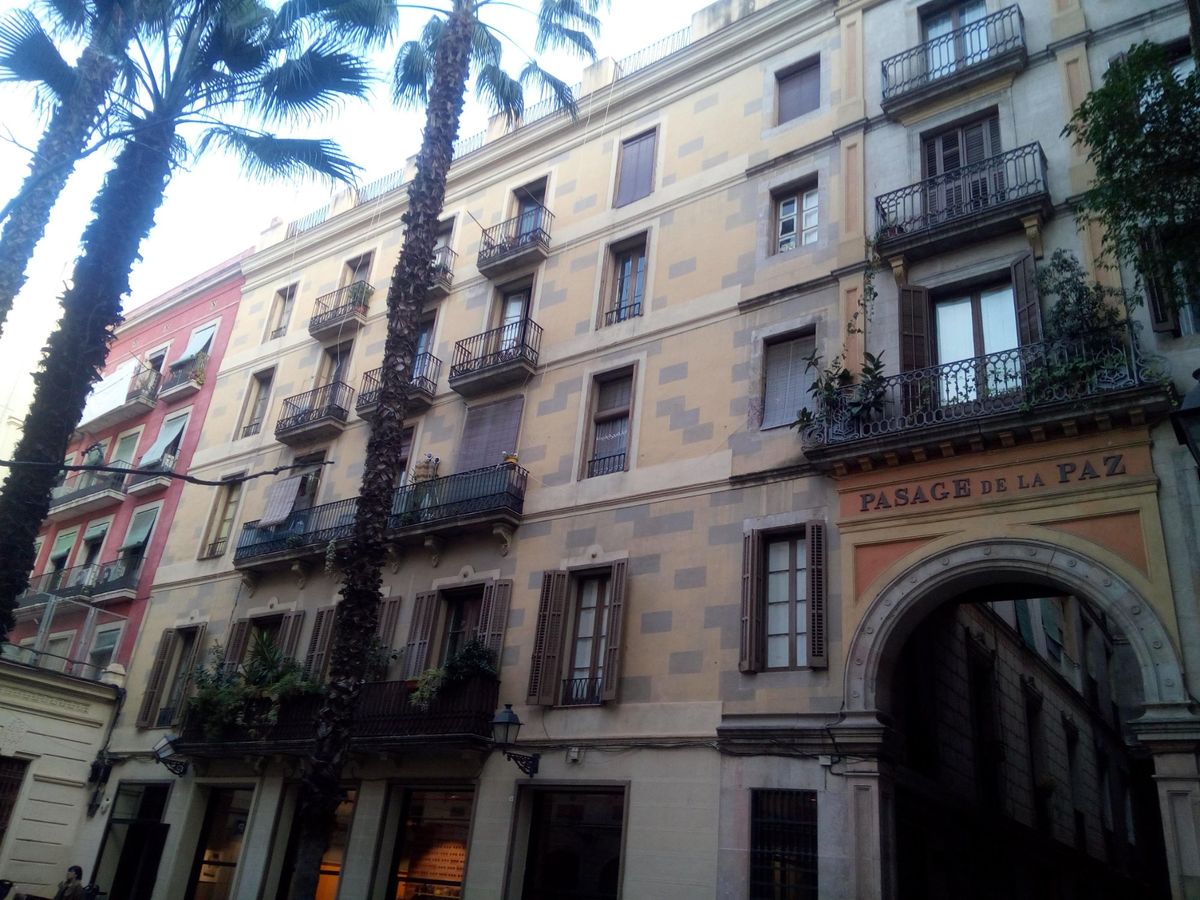 Barcelona Pasage de la Paz