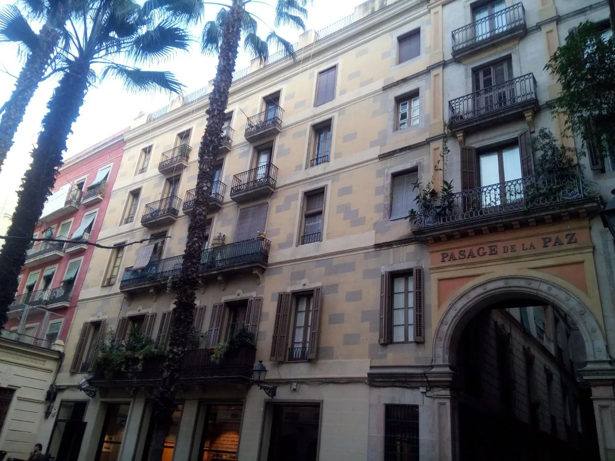 Barcelona Pasage de la Paz