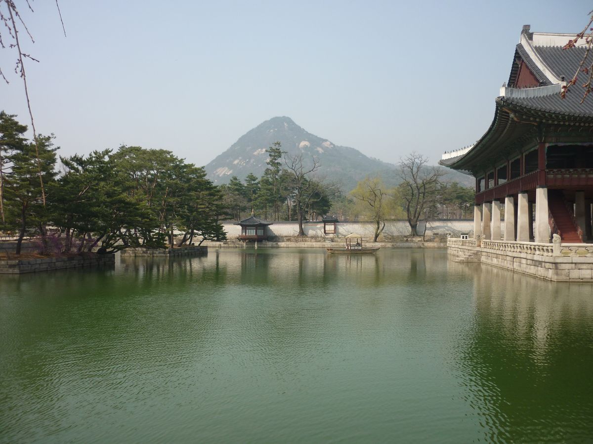 Seoul palace